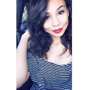 Meet your Posher, Mirna